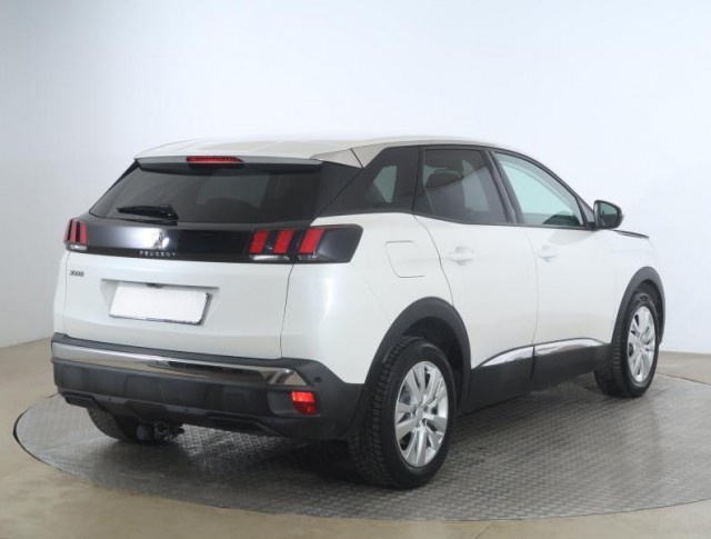 Peugeot 3008  1.2 PureTech 