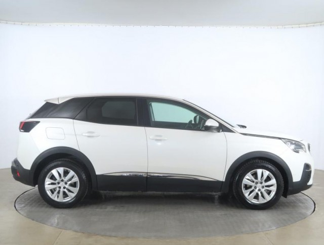 Peugeot 3008  1.2 PureTech 