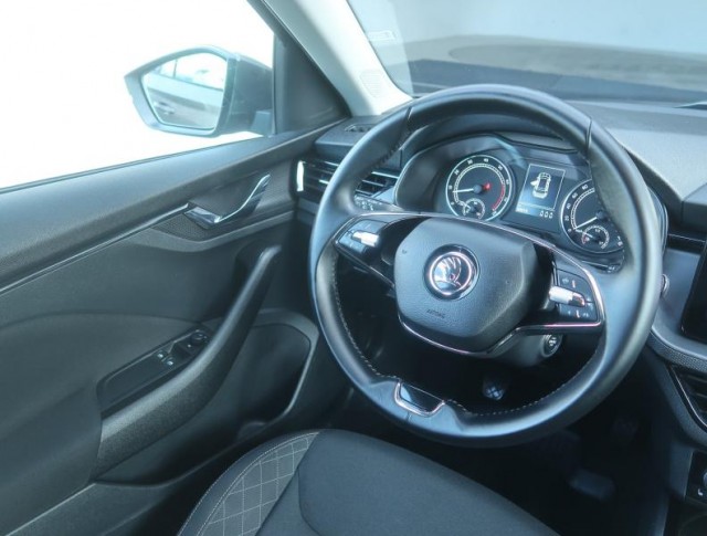 Škoda Kamiq  1.5 TSI Ambition