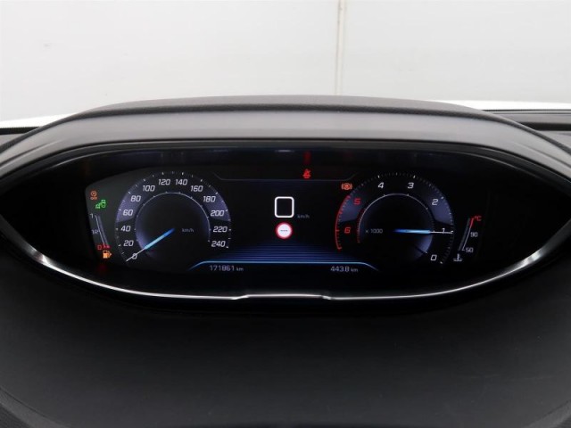 Peugeot 5008  1.5 BlueHDi 