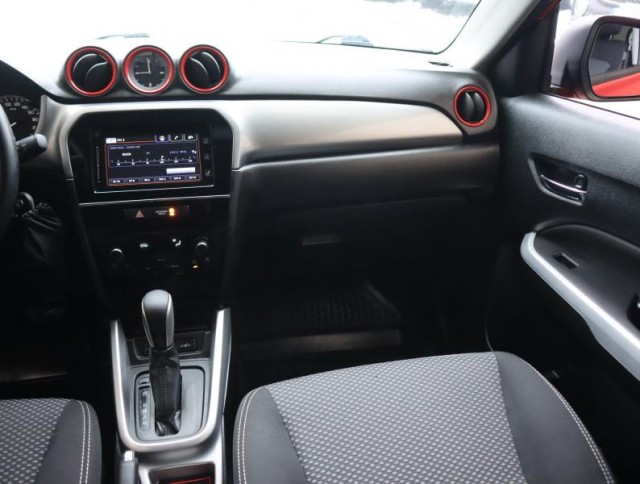 Suzuki Vitara  1.6 VVT Premium