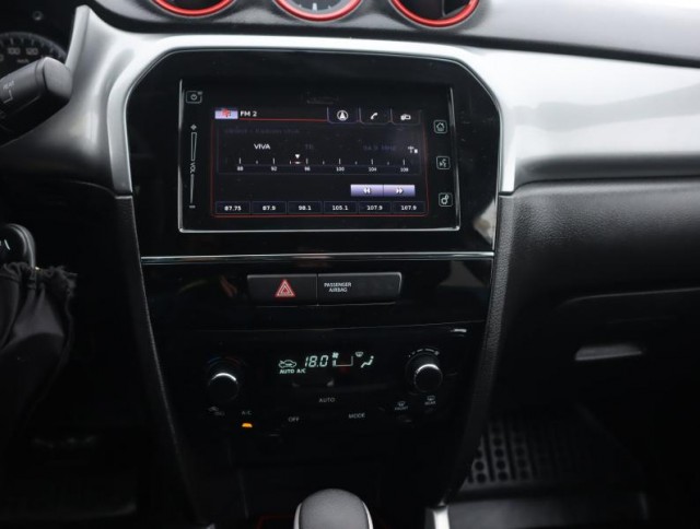 Suzuki Vitara  1.6 VVT Premium