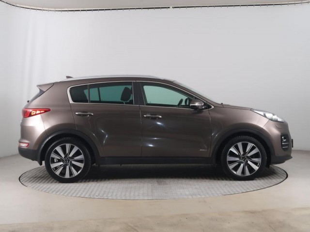 Kia Sportage  2.0 CRDi 