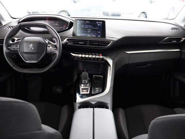 Peugeot 3008  1.2 PureTech 