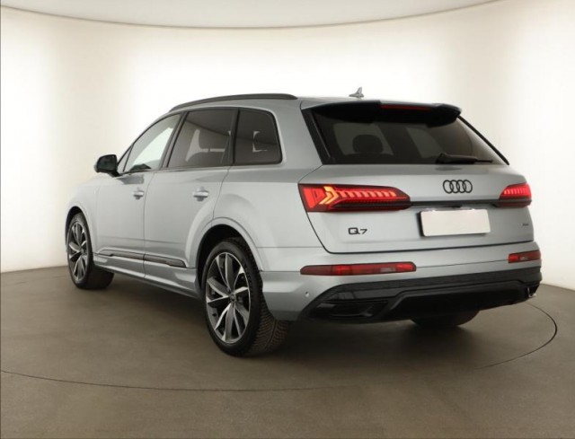 Audi Q7  55 TFSI S-Line