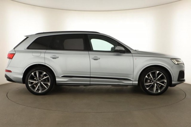 Audi Q7  55 TFSI S-Line