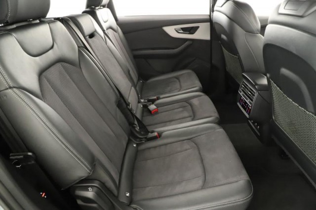 Audi Q7  55 TFSI S-Line