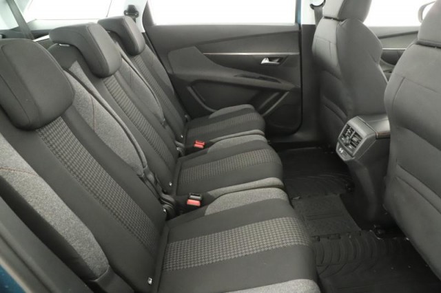 Peugeot 5008  PureTech 130 