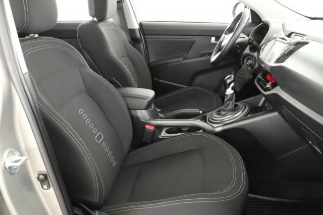 Kia Sportage  2.0 CRDi 