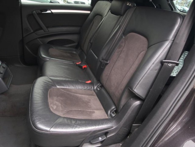 Audi Q7  3.0 TDI S-Line