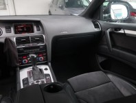 Audi Q7  3.0 TDI S-Line
