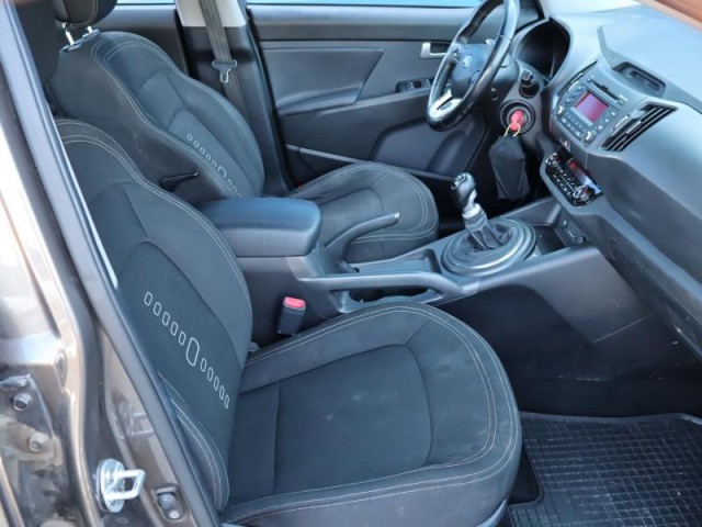 Kia Sportage  1.7 CRDi Silver