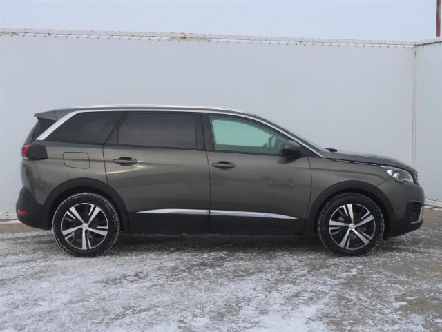 Peugeot 5008  1.5 BlueHDi Allure
