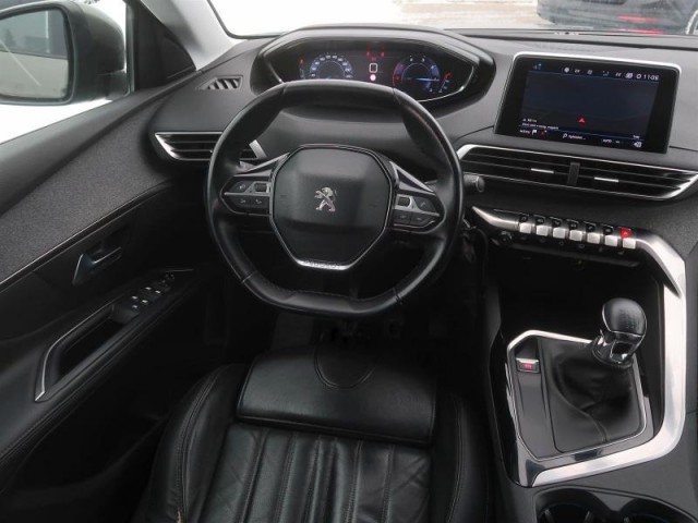 Peugeot 5008  1.5 BlueHDi Allure