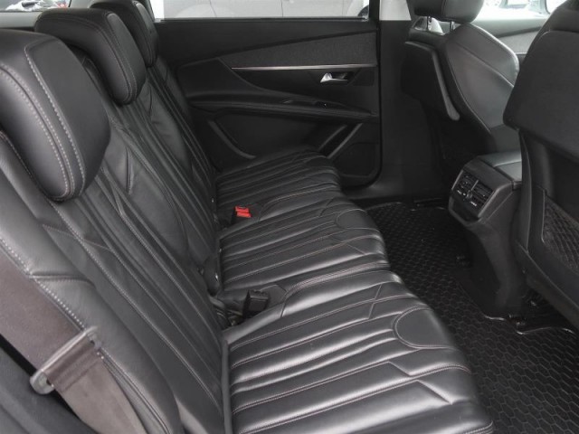 Peugeot 5008  1.5 BlueHDi Allure