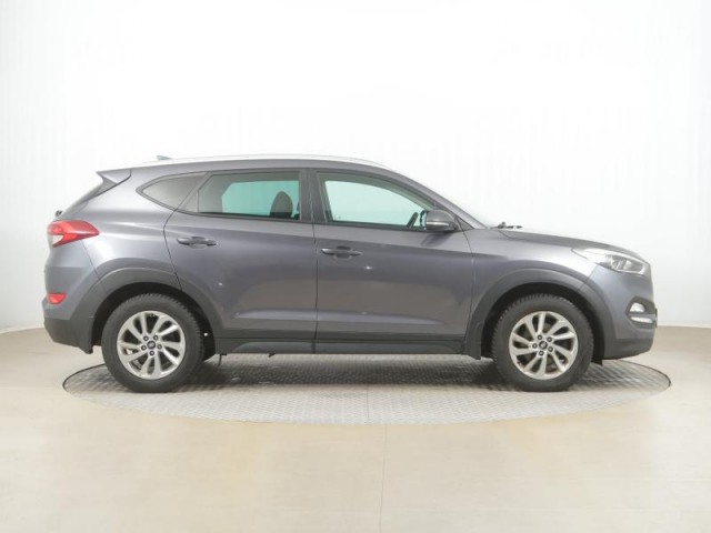 Hyundai Tucson  1.7 CRDi 