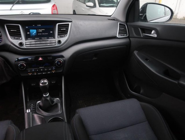 Hyundai Tucson  1.7 CRDi 