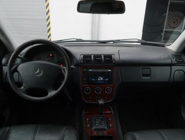 Mercedes-Benz ML  ML 270 CDI 