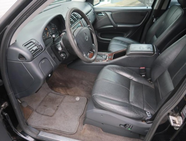 Mercedes-Benz ML  ML 270 CDI 