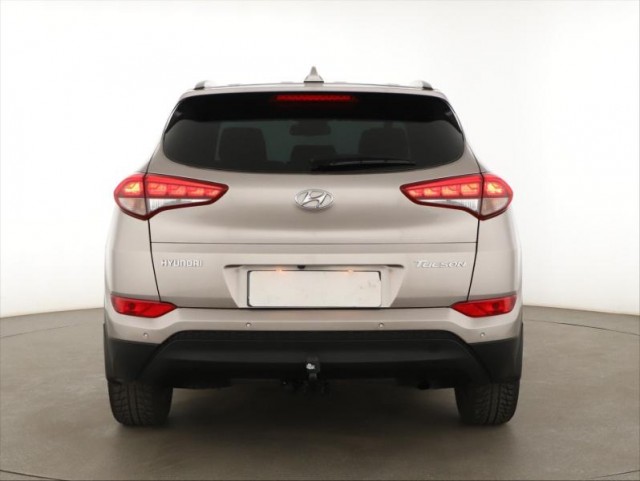 Hyundai Tucson  1.7 CRDi Trikolor