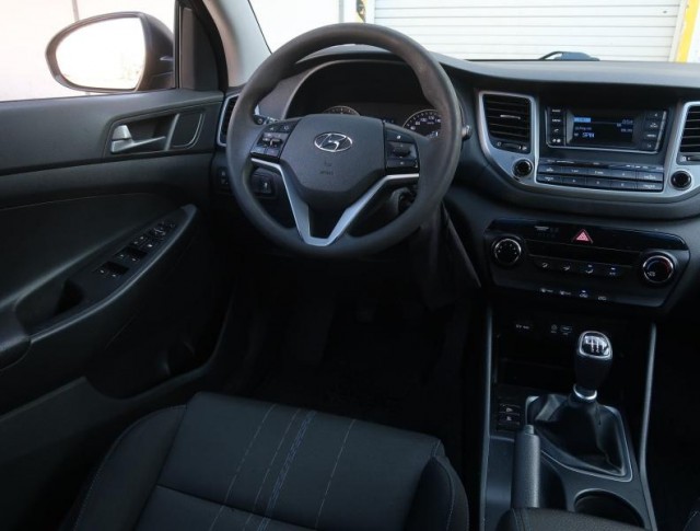 Hyundai Tucson  2.0 CRDi 