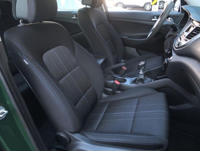 Hyundai Tucson  2.0 CRDi 