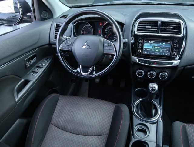 Mitsubishi ASX  1.6 MIVEC 