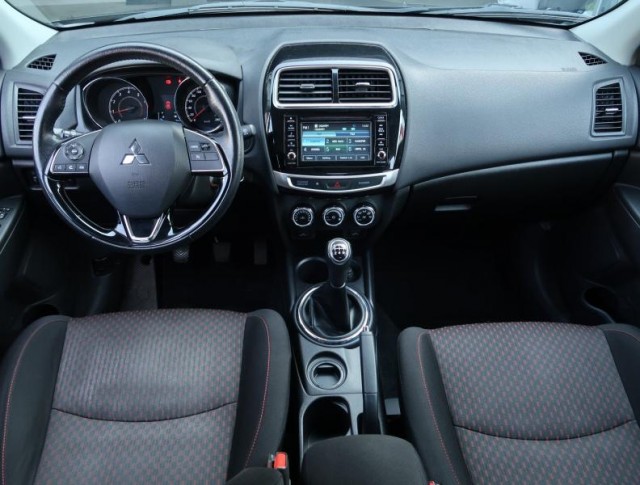 Mitsubishi ASX  1.6 MIVEC 