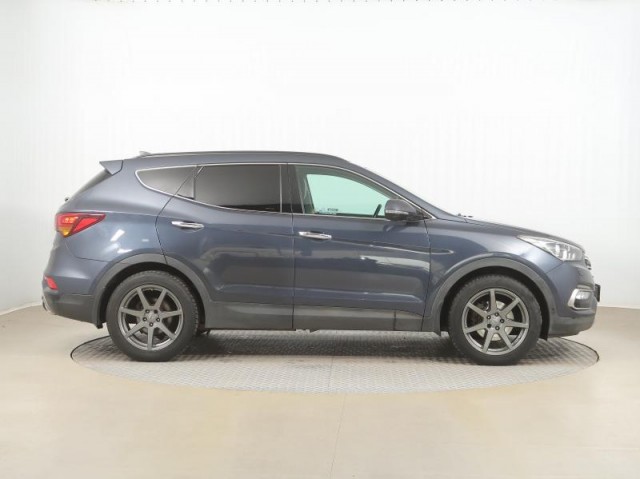 Hyundai Santa Fe  2.2 CRDi Blue 