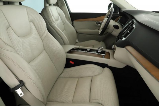 Volvo XC90  B5 AWD Inscription