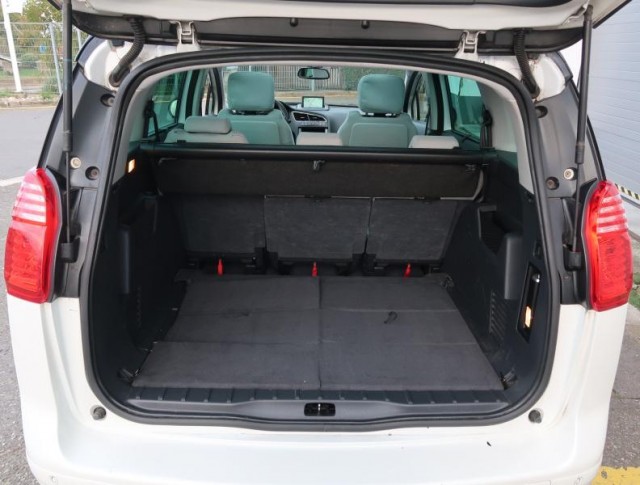 Peugeot 5008  2.0 HDI 