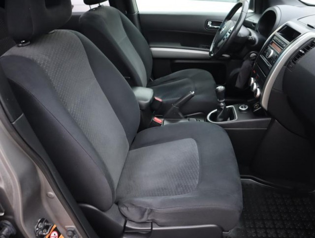 Nissan X-Trail  2.0 dCi 