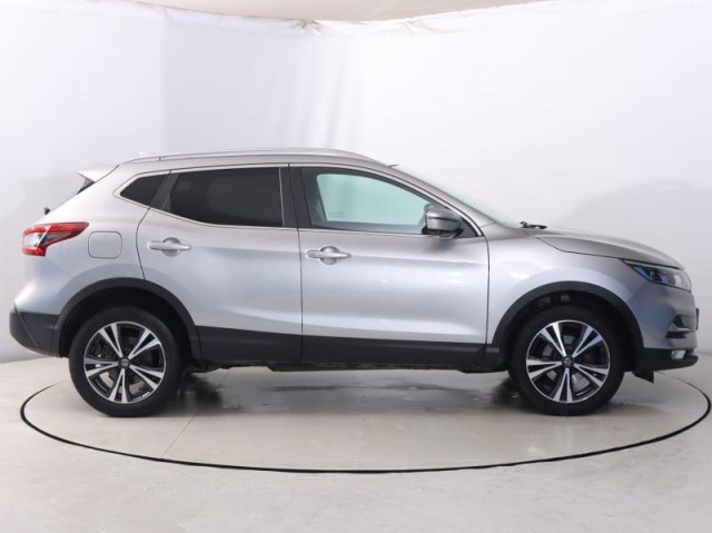 Nissan Qashqai  1.3 DIG-T 