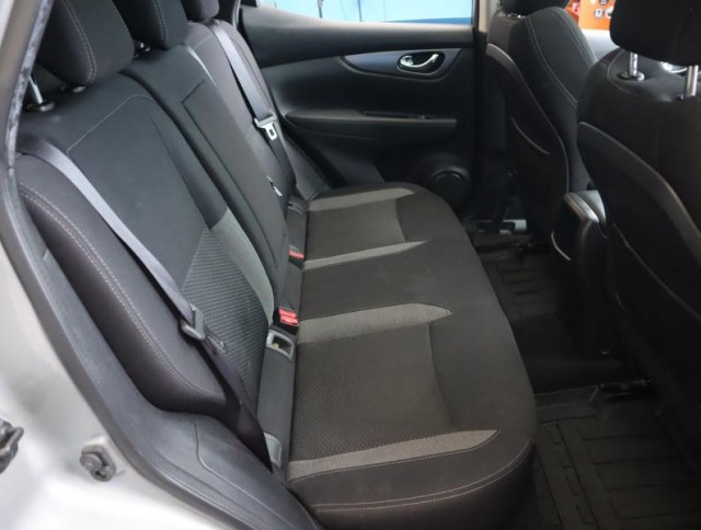 Nissan Qashqai  1.3 DIG-T 