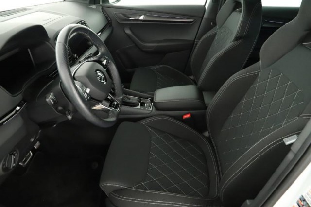 Škoda Karoq  1.5 TSI Sportline