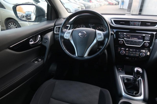 Nissan Qashqai  1.2 DIG-T 
