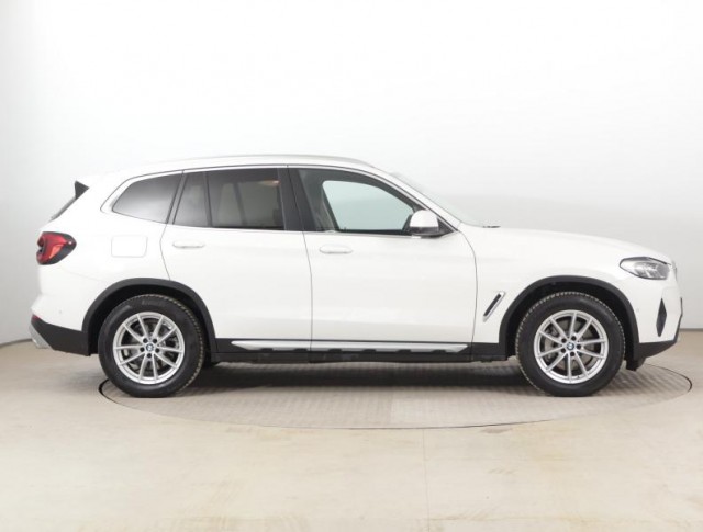BMW X3  xDrive30i 