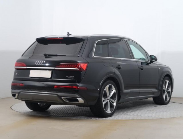Audi Q7  50 TDI S-Line