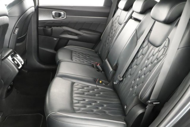 Kia Sorento  2.2 CRDi 