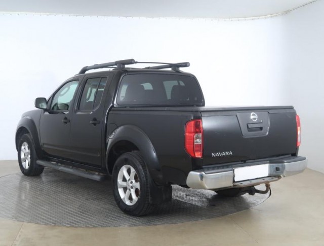 Nissan Navara  2.5 D 