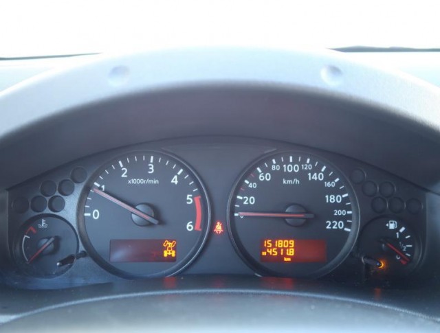 Nissan Navara  2.5 D 