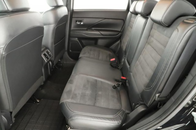 Mitsubishi Outlander  2.0 