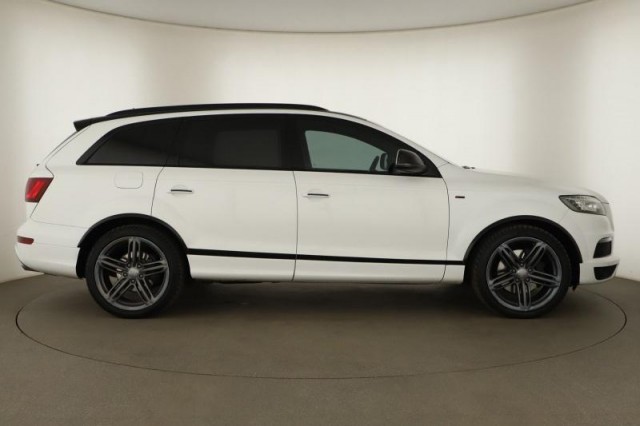 Audi Q7  3.0 TDI 