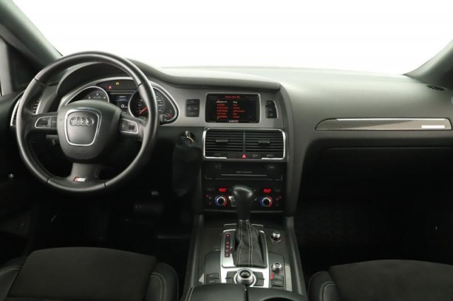 Audi Q7  3.0 TDI 