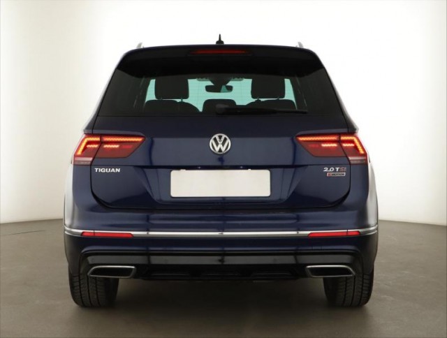 Volkswagen Tiguan  2.0 TSI R-Line