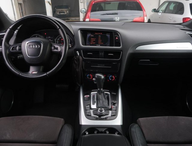 Audi Q5  2.0 TFSI 