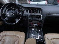 Audi Q7  3.0 TDI 