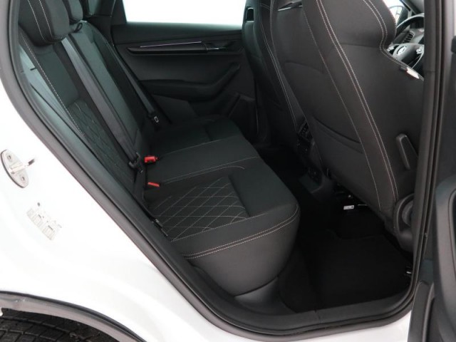 Škoda Karoq  1.5 TSI Sportline