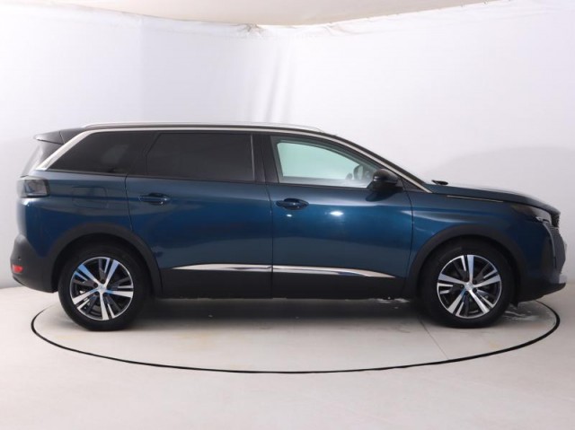 Peugeot 5008  1.5 BlueHDi 