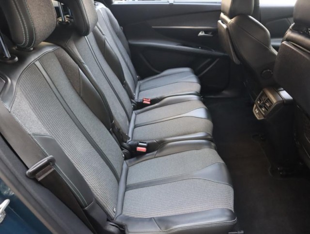 Peugeot 5008  1.5 BlueHDi 